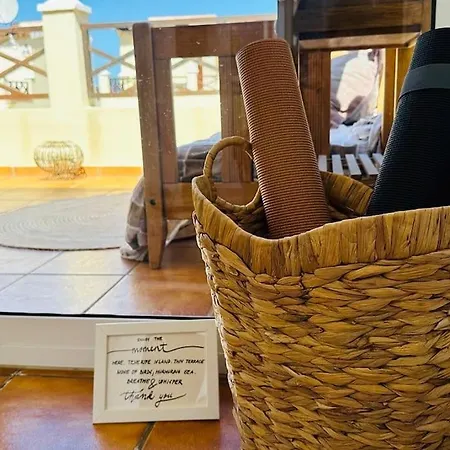 Villa Family & Cowork Chill House *